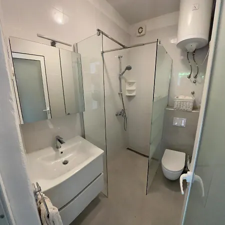 Apartment Apartmani Tonko